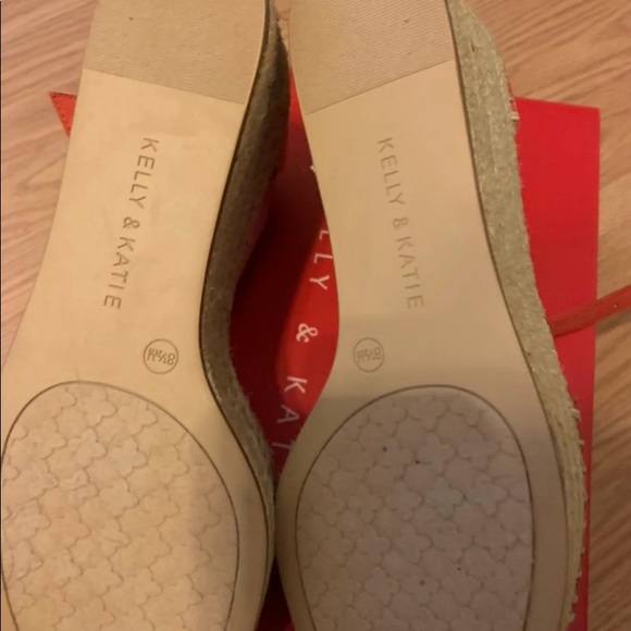 Kelly & Katie Wedges NIB 8 1/2 - Picture 5 of 5
